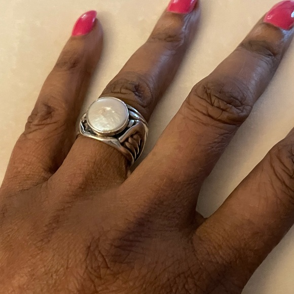 SILPADA Sterling Coin Pearl Mermaid ring EUC AUTHENTIC - Picture 8 of 8